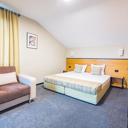 Hotel Albatros New Town โซโซโปล ภายนอก รูปภาพ