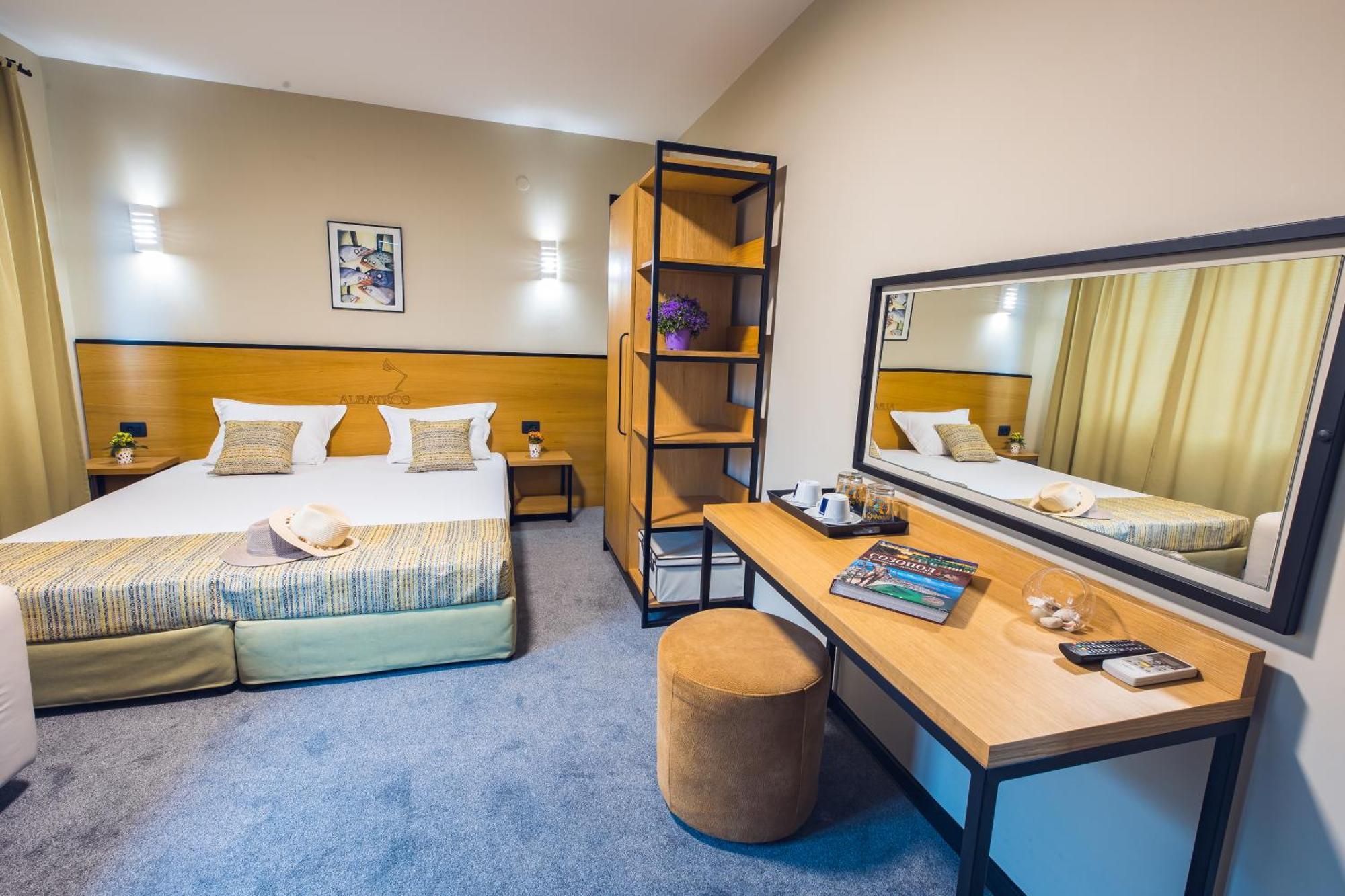 Hotel Albatros New Town โซโซโปล ภายนอก รูปภาพ