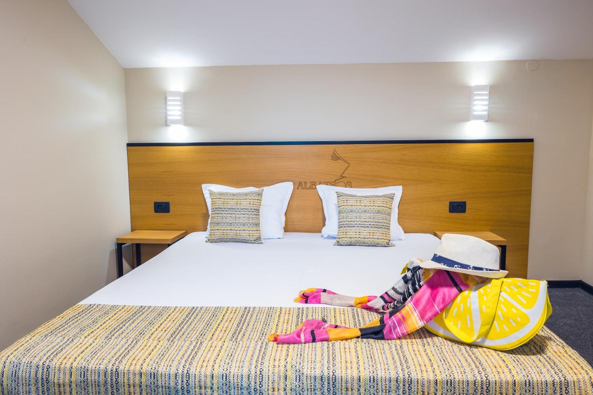 Hotel Albatros New Town โซโซโปล ภายนอก รูปภาพ